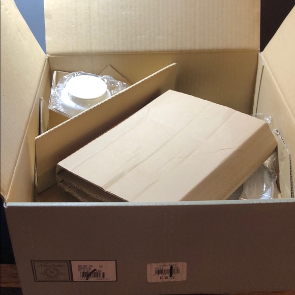 Noritake 5piece setting. Montvale Platinum pattern - Picture 5 of 5